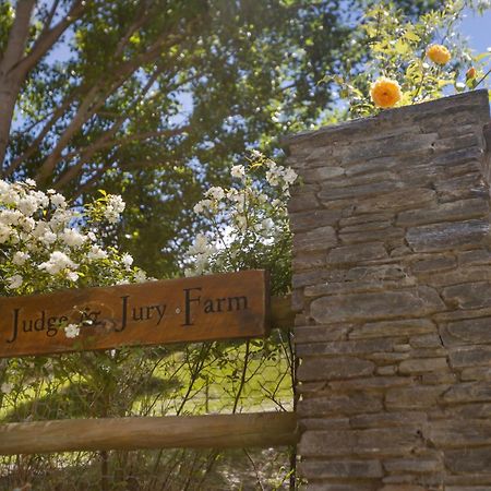 Judge & Jury Farm Retreat Villa Gibbston Dış mekan fotoğraf
