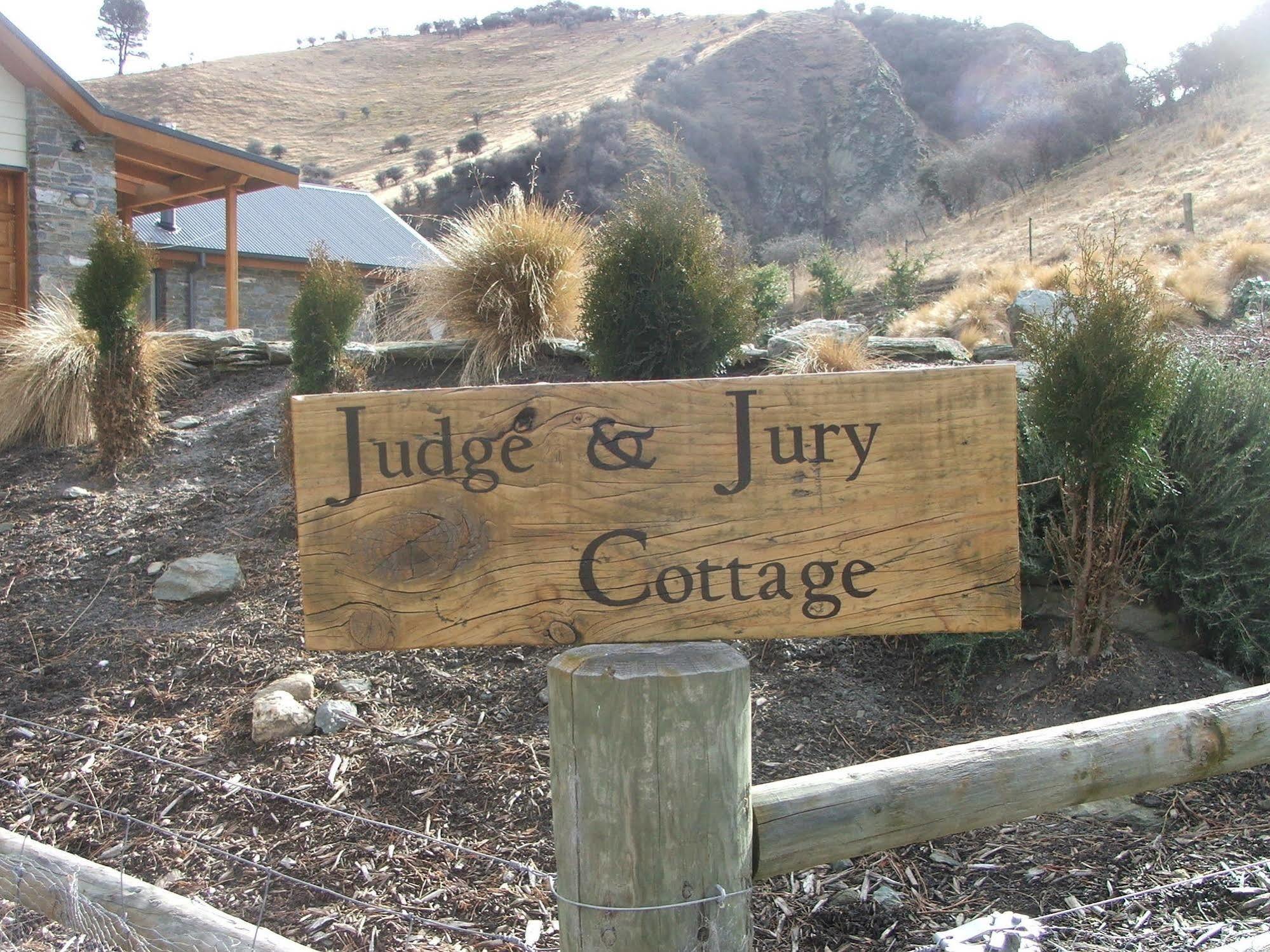 Judge & Jury Farm Retreat Villa Gibbston Dış mekan fotoğraf